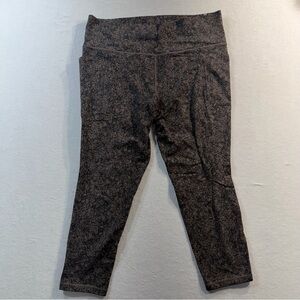 Athleta Salutation Stash Pocket II 7/8 Leggings, Black & Brown Floral Print